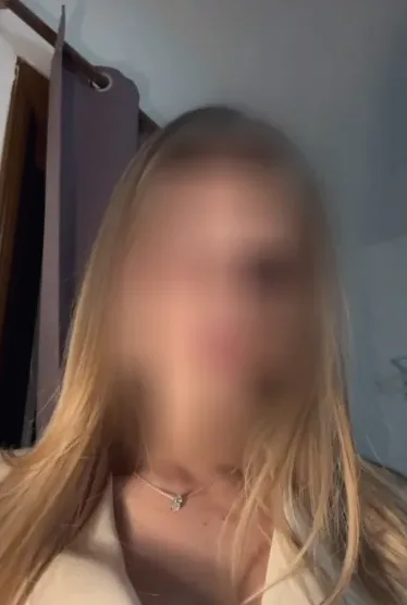 Adriana, 22 años