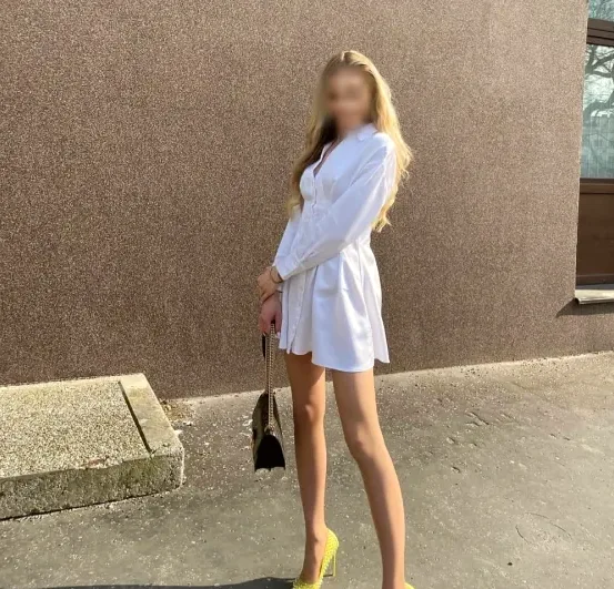 Nayara, 28 años